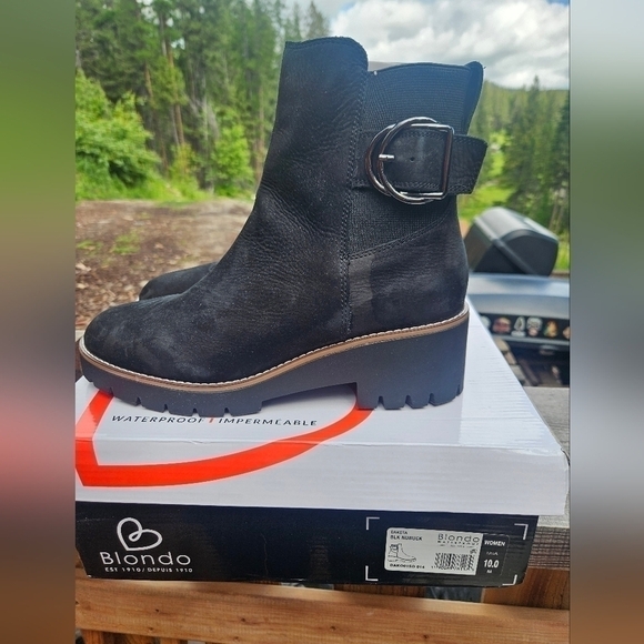 Blondo waterproof dakota nubuck suade ankle booties. Size 10. NWT - Picture 5 of 8